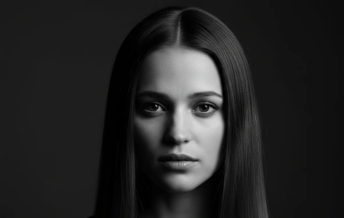 Alicia Vikander